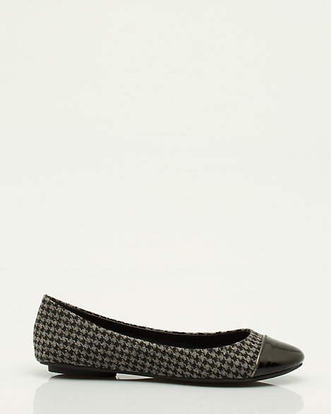 jolie patent ballet flat