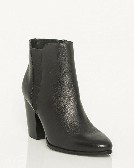 Le Château: Leather Pointy Toe Ankle Boot