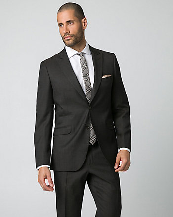 Le Château: 30-50% Off Suits