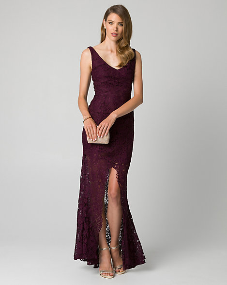 LE CHÂTEAU: Guipure Lace V-Neck Gown