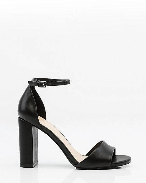 le chateau black heels