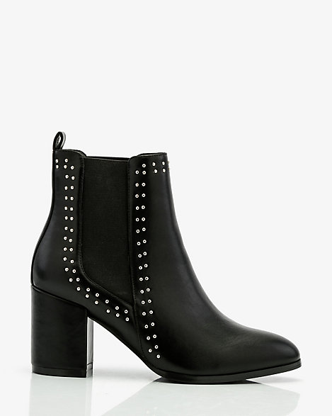 Studded Pointy Toe Chelsea Boot | LE 