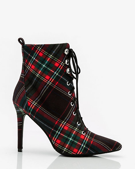 check lace up boot